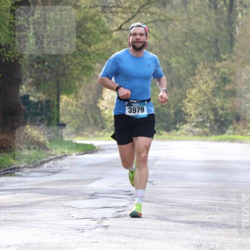 12.04.2026 - 45. Internationalen Wilhelmsburger Insellauf Yannick Fuchs http://msf.ph/oto/9474459 12.04.2026 10:05:43 Laufen 3979 meine-sportfotos.de