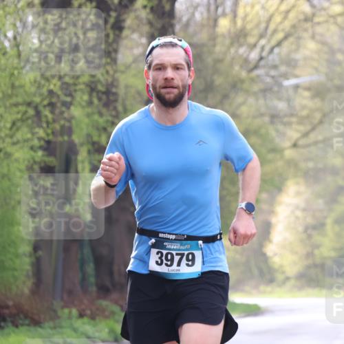12.04.2026 - 45. Internationalen Wilhelmsburger Insellauf Yannick Fuchs http://msf.ph/oto/9474482 12.04.2026 10:05:45 Laufen 3979 meine-sportfotos.de