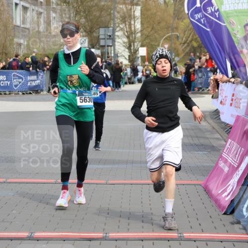 12.04.2026 - 45. Internationalen Wilhelmsburger Insellauf Strokosch-Dieckow http://msf.ph/oto/9474486 12.04.2026 12:54:49 Ziel 5630, 5858, 3661, 2852, 2085 meine-sportfotos.de