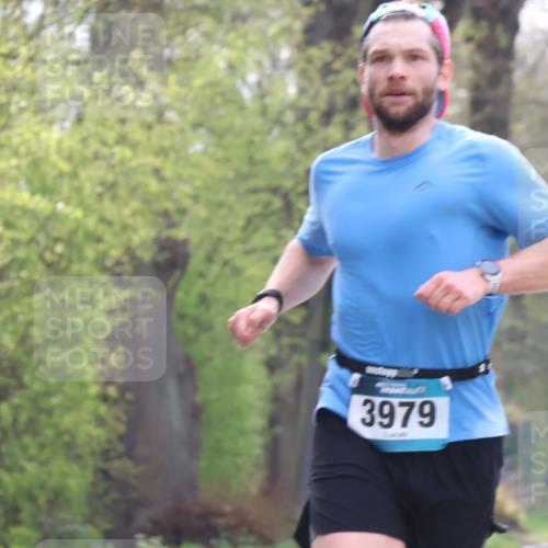 12.04.2026 - 45. Internationalen Wilhelmsburger Insellauf Yannick Fuchs http://msf.ph/oto/9474490 12.04.2026 10:05:46 Laufen 3979 meine-sportfotos.de