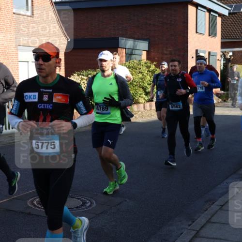 12.04.2026 - 45. Internationalen Wilhelmsburger Insellauf Yannick Fuchs http://msf.ph/oto/9474491 12.04.2026 09:00:06 Laufen 008, 3, 5775, 4789, 5562, 179, 5360 meine-sportfotos.de