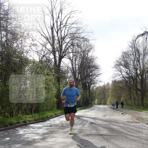 12.04.2026 - 45. Internationalen Wilhelmsburger Insellauf Yannick Fuchs http://msf.ph/oto/9474494 12.04.2026 10:05:47 Laufen 3979 meine-sportfotos.de