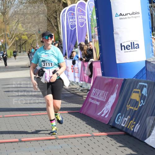 12.04.2026 - 45. Internationalen Wilhelmsburger Insellauf Strokosch-Dieckow http://msf.ph/oto/9474507 12.04.2026 11:31:16 Ziel 2480, 3111 meine-sportfotos.de