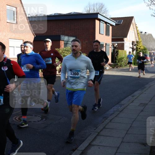 12.04.2026 - 45. Internationalen Wilhelmsburger Insellauf Yannick Fuchs http://msf.ph/oto/9474513 12.04.2026 09:00:08 Laufen 97, 5562, 3179, 3060, 5360, 88 meine-sportfotos.de
