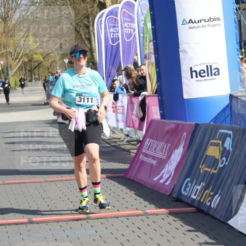 12.04.2026 - 45. Internationalen Wilhelmsburger Insellauf Strokosch-Dieckow http://msf.ph/oto/9474537 12.04.2026 11:31:16 Ziel 2480, 3111 meine-sportfotos.de