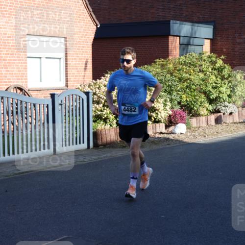 12.04.2026 - 45. Internationalen Wilhelmsburger Insellauf Yannick Fuchs http://msf.ph/oto/9474571 12.04.2026 09:00:12 Laufen 4482 meine-sportfotos.de