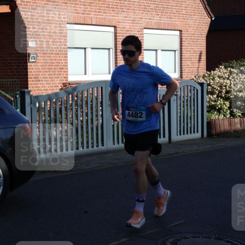 12.04.2026 - 45. Internationalen Wilhelmsburger Insellauf Yannick Fuchs http://msf.ph/oto/9474579 12.04.2026 09:00:13 Laufen 97, 126, 4482 meine-sportfotos.de