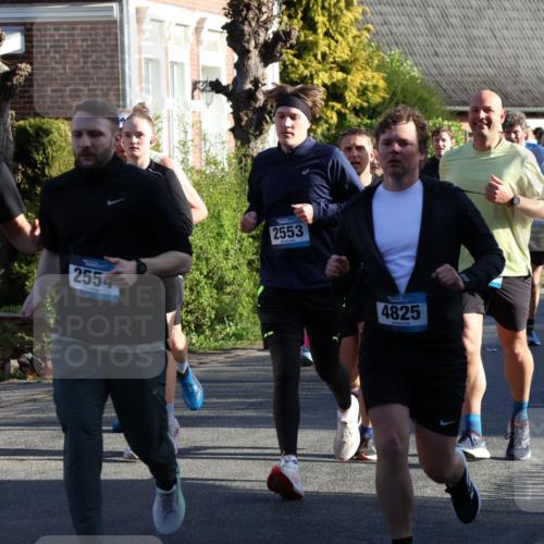 12.04.2026 - 45. Internationalen Wilhelmsburger Insellauf Yannick Fuchs http://msf.ph/oto/9474645 12.04.2026 09:00:23 Laufen 3435, 2554, 2553, 4825 meine-sportfotos.de