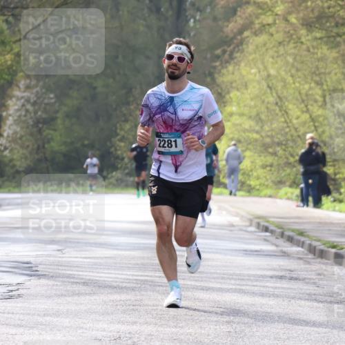 12.04.2026 - 45. Internationalen Wilhelmsburger Insellauf Yannick Fuchs http://msf.ph/oto/9474651 12.04.2026 10:06:51 Laufen 2281, 3 meine-sportfotos.de