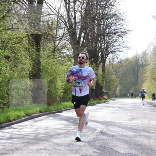 12.04.2026 - 45. Internationalen Wilhelmsburger Insellauf Yannick Fuchs http://msf.ph/oto/9474694 12.04.2026 10:06:55 Laufen 2281 meine-sportfotos.de