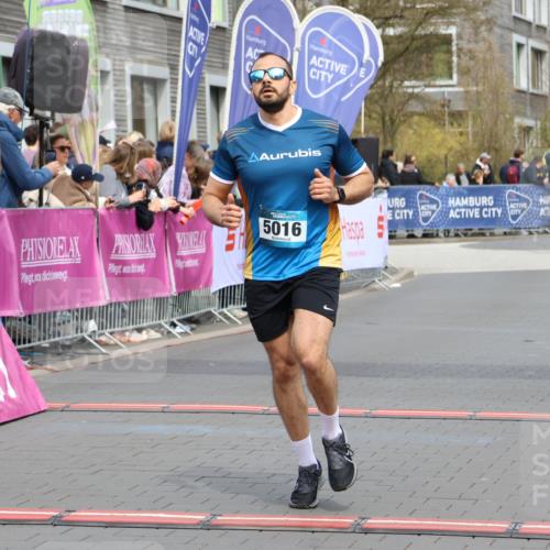 12.04.2026 - 45. Internationalen Wilhelmsburger Insellauf Strokosch-Dieckow http://msf.ph/oto/9474695 12.04.2026 12:54:58 Ziel 5016 meine-sportfotos.de