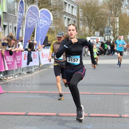 12.04.2026 - 45. Internationalen Wilhelmsburger Insellauf Strokosch-Dieckow http://msf.ph/oto/9474770 12.04.2026 12:55:09 Ziel 3157, 5283 meine-sportfotos.de