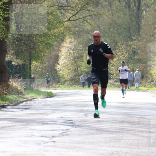 12.04.2026 - 45. Internationalen Wilhelmsburger Insellauf Yannick Fuchs http://msf.ph/oto/9474811 12.04.2026 10:07:08 Laufen 2970 meine-sportfotos.de