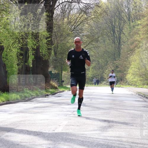 12.04.2026 - 45. Internationalen Wilhelmsburger Insellauf Yannick Fuchs http://msf.ph/oto/9474846 12.04.2026 10:07:12 Laufen  meine-sportfotos.de