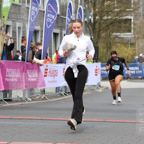 12.04.2026 - 45. Internationalen Wilhelmsburger Insellauf Strokosch-Dieckow http://msf.ph/oto/9474848 12.04.2026 13:32:47 Ziel 4065, 3231 meine-sportfotos.de