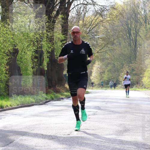 12.04.2026 - 45. Internationalen Wilhelmsburger Insellauf Yannick Fuchs http://msf.ph/oto/9474856 12.04.2026 10:07:13 Laufen  meine-sportfotos.de