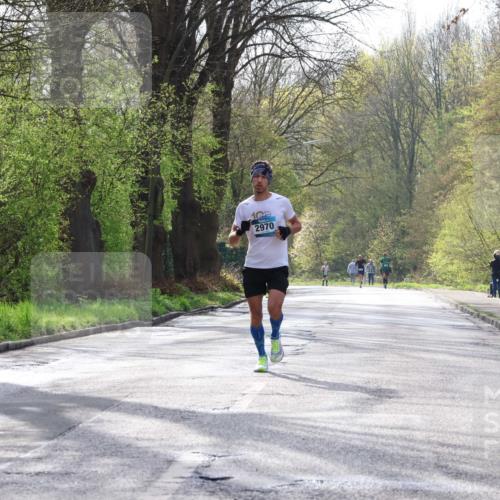 12.04.2026 - 45. Internationalen Wilhelmsburger Insellauf Yannick Fuchs http://msf.ph/oto/9474899 12.04.2026 10:07:22 Laufen 10, 2970 meine-sportfotos.de