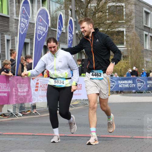 12.04.2026 - 45. Internationalen Wilhelmsburger Insellauf Strokosch-Dieckow http://msf.ph/oto/9474909 12.04.2026 13:32:42 Ziel 2339, 4462 meine-sportfotos.de