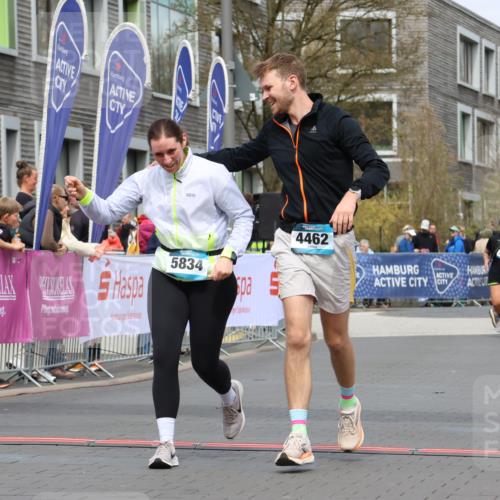 12.04.2026 - 45. Internationalen Wilhelmsburger Insellauf Strokosch-Dieckow http://msf.ph/oto/9474924 12.04.2026 13:32:42 Ziel 2339, 4462 meine-sportfotos.de