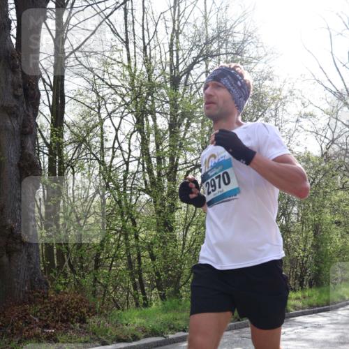 12.04.2026 - 45. Internationalen Wilhelmsburger Insellauf Yannick Fuchs http://msf.ph/oto/9474944 12.04.2026 10:07:27 Laufen 2970 meine-sportfotos.de