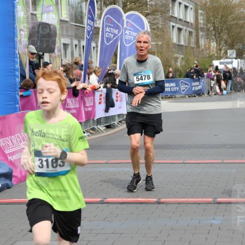 12.04.2026 - 45. Internationalen Wilhelmsburger Insellauf Strokosch-Dieckow http://msf.ph/oto/9474994 12.04.2026 12:55:16 Ziel 3163, 4472, 5478 meine-sportfotos.de