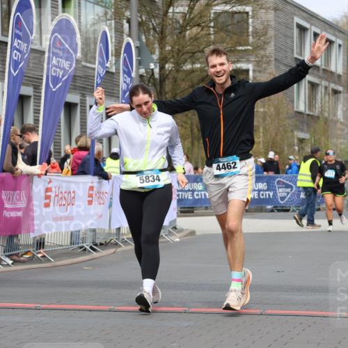 12.04.2026 - 45. Internationalen Wilhelmsburger Insellauf Strokosch-Dieckow http://msf.ph/oto/9475023 12.04.2026 13:32:42 Ziel 2339, 4462 meine-sportfotos.de