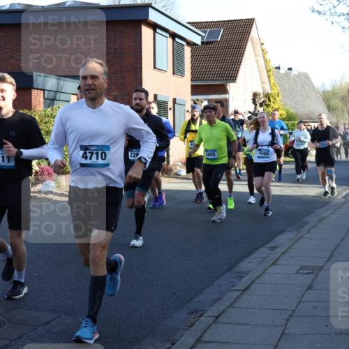 12.04.2026 - 45. Internationalen Wilhelmsburger Insellauf Yannick Fuchs http://msf.ph/oto/9475065 12.04.2026 09:01:04 Laufen 4711, 4710, 226, 4069, 5805 meine-sportfotos.de