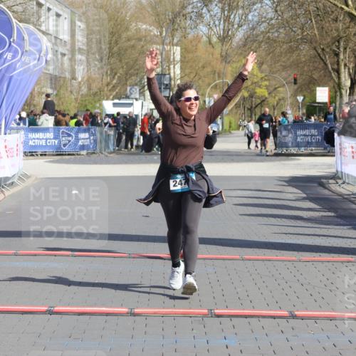 12.04.2026 - 45. Internationalen Wilhelmsburger Insellauf Strokosch-Dieckow http://msf.ph/oto/9475069 12.04.2026 11:31:40 Ziel 2475, 2279 meine-sportfotos.de
