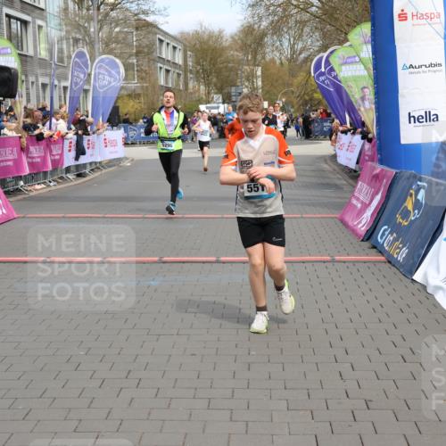 12.04.2026 - 45. Internationalen Wilhelmsburger Insellauf Strokosch-Dieckow http://msf.ph/oto/9475070 12.04.2026 12:55:23 Ziel 5513, 5296, 4570, 3302, 2235 meine-sportfotos.de