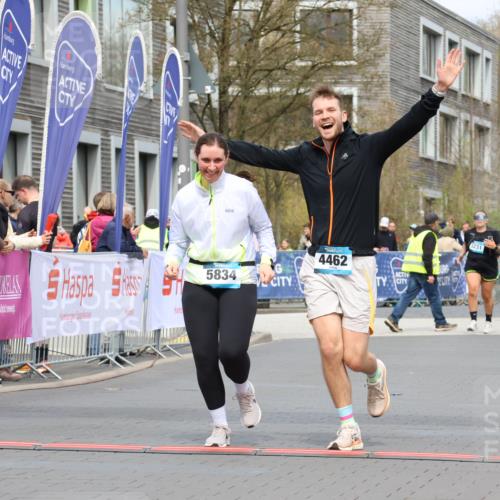 12.04.2026 - 45. Internationalen Wilhelmsburger Insellauf Strokosch-Dieckow http://msf.ph/oto/9475072 12.04.2026 13:32:42 Ziel 2339, 4462 meine-sportfotos.de