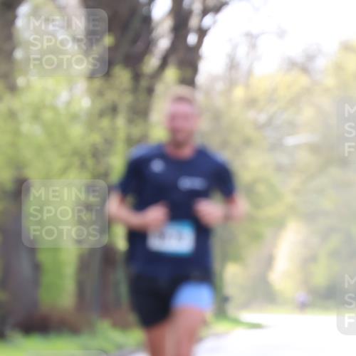 12.04.2026 - 45. Internationalen Wilhelmsburger Insellauf Yannick Fuchs http://msf.ph/oto/9475156 12.04.2026 10:08:08 Laufen  meine-sportfotos.de