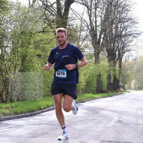 12.04.2026 - 45. Internationalen Wilhelmsburger Insellauf Yannick Fuchs http://msf.ph/oto/9475182 12.04.2026 10:08:10 Laufen 5676 meine-sportfotos.de