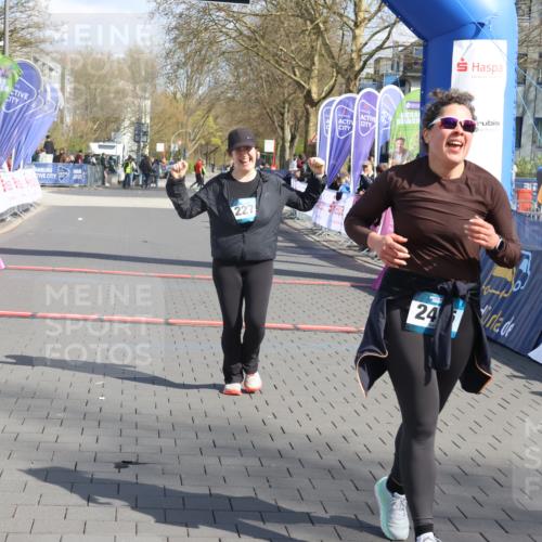 12.04.2026 - 45. Internationalen Wilhelmsburger Insellauf Strokosch-Dieckow http://msf.ph/oto/9475184 12.04.2026 11:31:43 Ziel 2475, 2279 meine-sportfotos.de