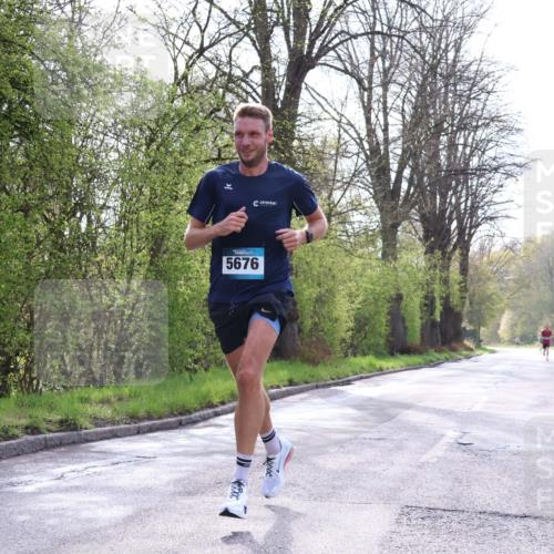 12.04.2026 - 45. Internationalen Wilhelmsburger Insellauf Yannick Fuchs http://msf.ph/oto/9475186 12.04.2026 10:08:10 Laufen 5676 meine-sportfotos.de