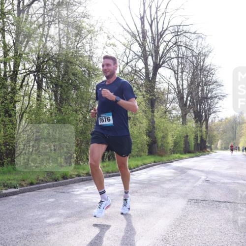12.04.2026 - 45. Internationalen Wilhelmsburger Insellauf Yannick Fuchs http://msf.ph/oto/9475190 12.04.2026 10:08:10 Laufen 5676 meine-sportfotos.de