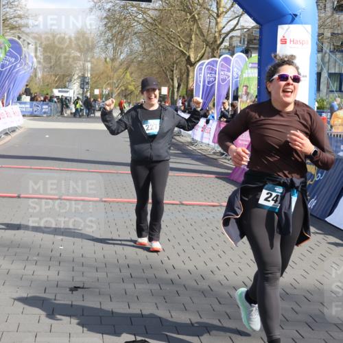 12.04.2026 - 45. Internationalen Wilhelmsburger Insellauf Strokosch-Dieckow http://msf.ph/oto/9475202 12.04.2026 11:31:43 Ziel 2475, 2279 meine-sportfotos.de