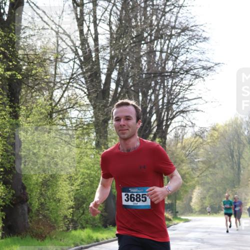 12.04.2026 - 45. Internationalen Wilhelmsburger Insellauf Yannick Fuchs http://msf.ph/oto/9475295 12.04.2026 10:08:21 Laufen 3685 meine-sportfotos.de