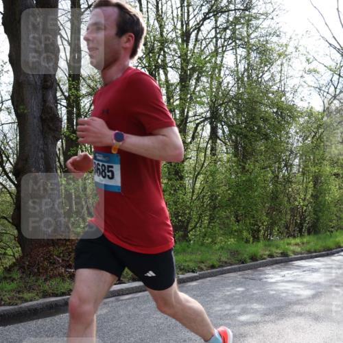 12.04.2026 - 45. Internationalen Wilhelmsburger Insellauf Yannick Fuchs http://msf.ph/oto/9475310 12.04.2026 10:08:22 Laufen 685 meine-sportfotos.de