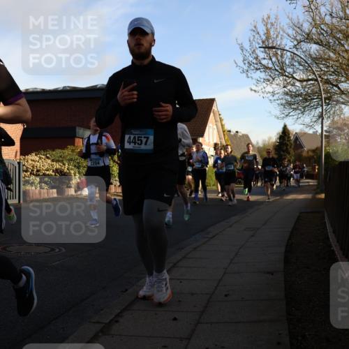 12.04.2026 - 45. Internationalen Wilhelmsburger Insellauf Yannick Fuchs http://msf.ph/oto/9475326 12.04.2026 09:01:31 Laufen 2166, 2204, 4457, 2010 meine-sportfotos.de