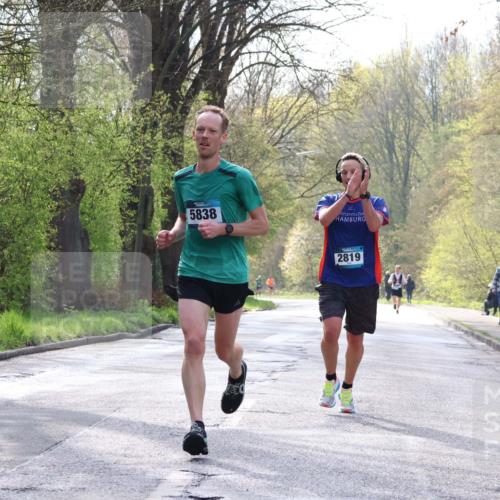 12.04.2026 - 45. Internationalen Wilhelmsburger Insellauf Yannick Fuchs http://msf.ph/oto/9475357 12.04.2026 10:08:28 Laufen 5838, 2819 meine-sportfotos.de