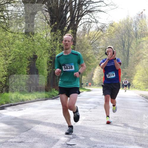 12.04.2026 - 45. Internationalen Wilhelmsburger Insellauf Yannick Fuchs http://msf.ph/oto/9475360 12.04.2026 10:08:29 Laufen 5838, 2819 meine-sportfotos.de