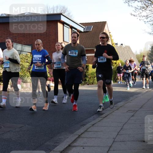 12.04.2026 - 45. Internationalen Wilhelmsburger Insellauf Yannick Fuchs http://msf.ph/oto/9475364 12.04.2026 09:01:34 Laufen 2644, 2137, 2269, 5007, 2818, 3997, 2324 meine-sportfotos.de