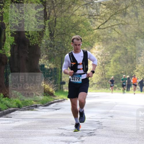 12.04.2026 - 45. Internationalen Wilhelmsburger Insellauf Yannick Fuchs http://msf.ph/oto/9475420 12.04.2026 10:08:41 Laufen 3372, 7401 meine-sportfotos.de