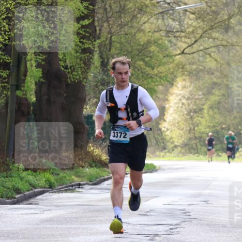 12.04.2026 - 45. Internationalen Wilhelmsburger Insellauf Yannick Fuchs http://msf.ph/oto/9475427 12.04.2026 10:08:42 Laufen 3372, 1401 meine-sportfotos.de