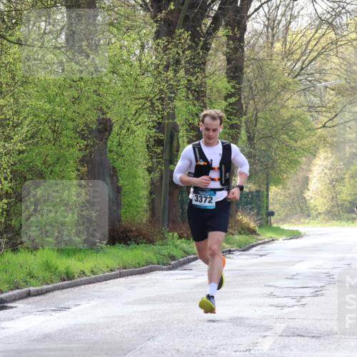 12.04.2026 - 45. Internationalen Wilhelmsburger Insellauf Yannick Fuchs http://msf.ph/oto/9475442 12.04.2026 10:08:43 Laufen 3401, 3372 meine-sportfotos.de