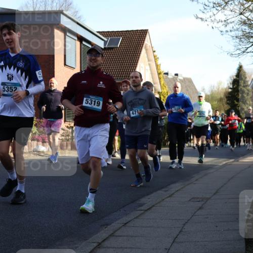 12.04.2026 - 45. Internationalen Wilhelmsburger Insellauf Yannick Fuchs http://msf.ph/oto/9475450 12.04.2026 09:01:41 Laufen 5352, 5319, 47, 2829, 4675 meine-sportfotos.de