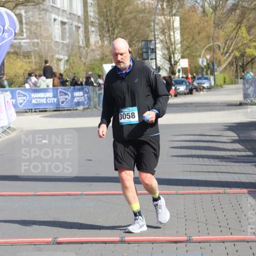 12.04.2026 - 45. Internationalen Wilhelmsburger Insellauf Strokosch-Dieckow http://msf.ph/oto/9475486 12.04.2026 11:31:58 Ziel 3058 meine-sportfotos.de