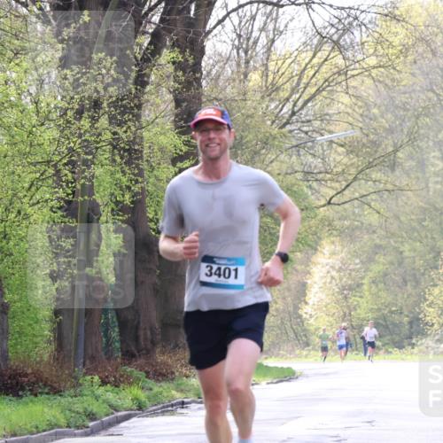 12.04.2026 - 45. Internationalen Wilhelmsburger Insellauf Yannick Fuchs http://msf.ph/oto/9475510 12.04.2026 10:08:54 Laufen 3401 meine-sportfotos.de