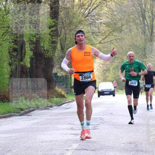 12.04.2026 - 45. Internationalen Wilhelmsburger Insellauf Yannick Fuchs http://msf.ph/oto/9475588 12.04.2026 10:09:08 Laufen 2866, 3682, 4475 meine-sportfotos.de