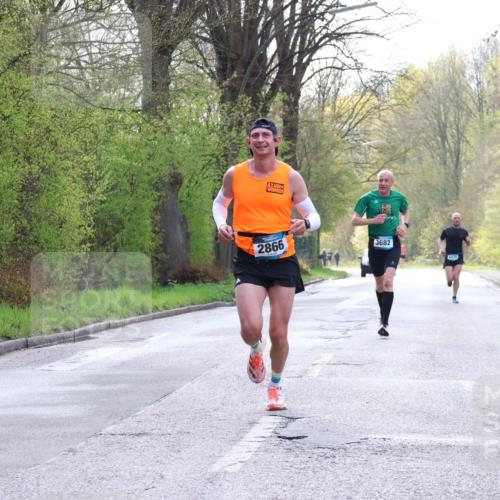 12.04.2026 - 45. Internationalen Wilhelmsburger Insellauf Yannick Fuchs http://msf.ph/oto/9475616 12.04.2026 10:09:09 Laufen 2866, 3682, 4475 meine-sportfotos.de